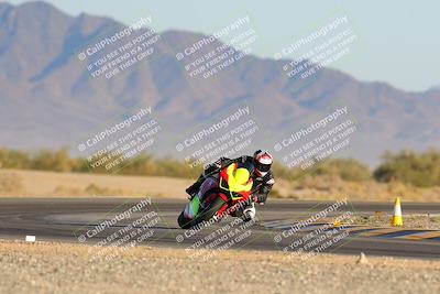 media/Dec-09-2023-SoCal Trackdays (Sat) [[76a8ac2686]]/Turn 15 Set 2 (245pm)/